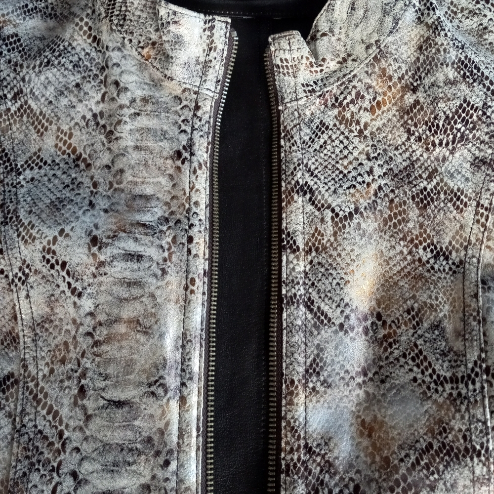 Women's Leather Reversible Jacket - image 4